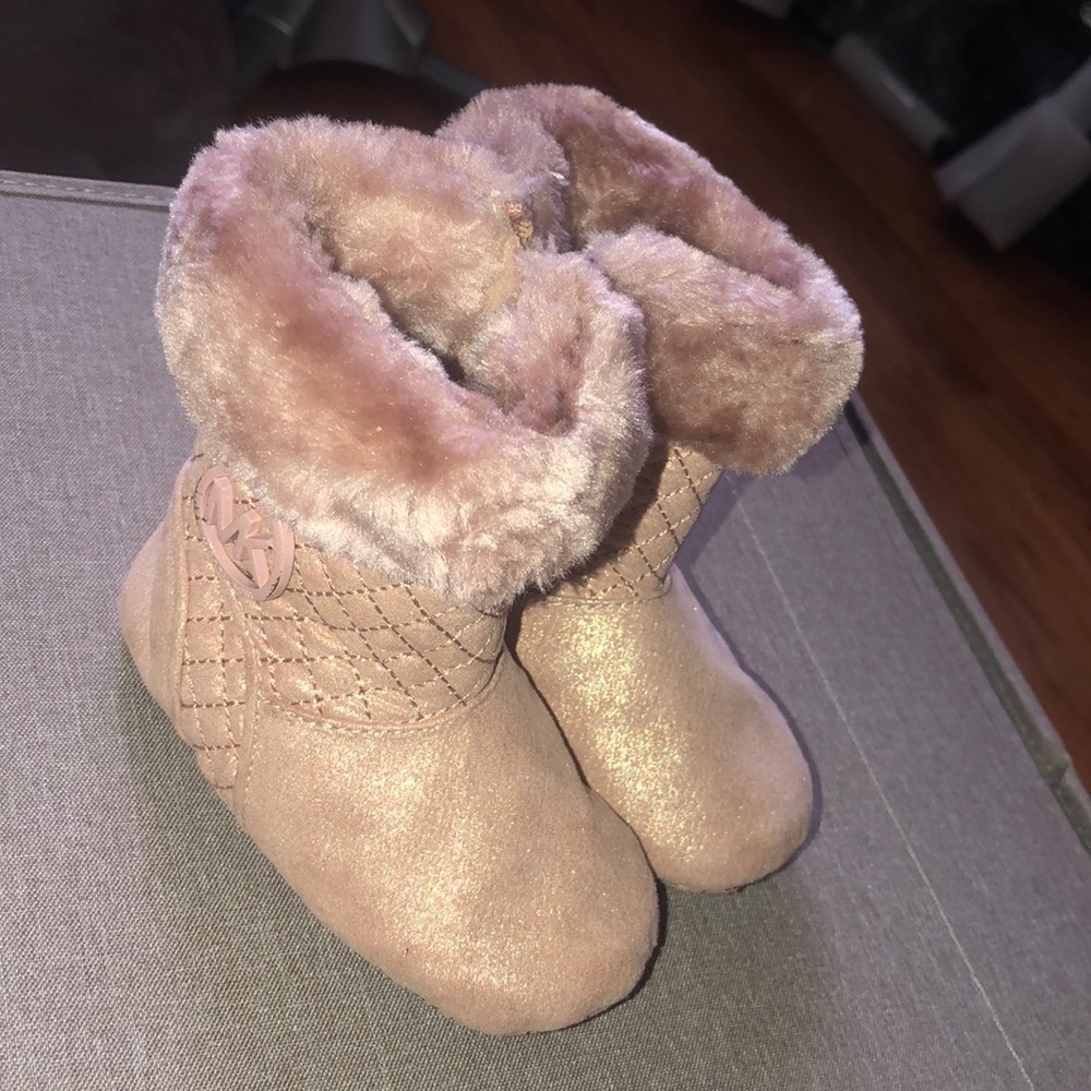 Boots - Picture 6 of 6